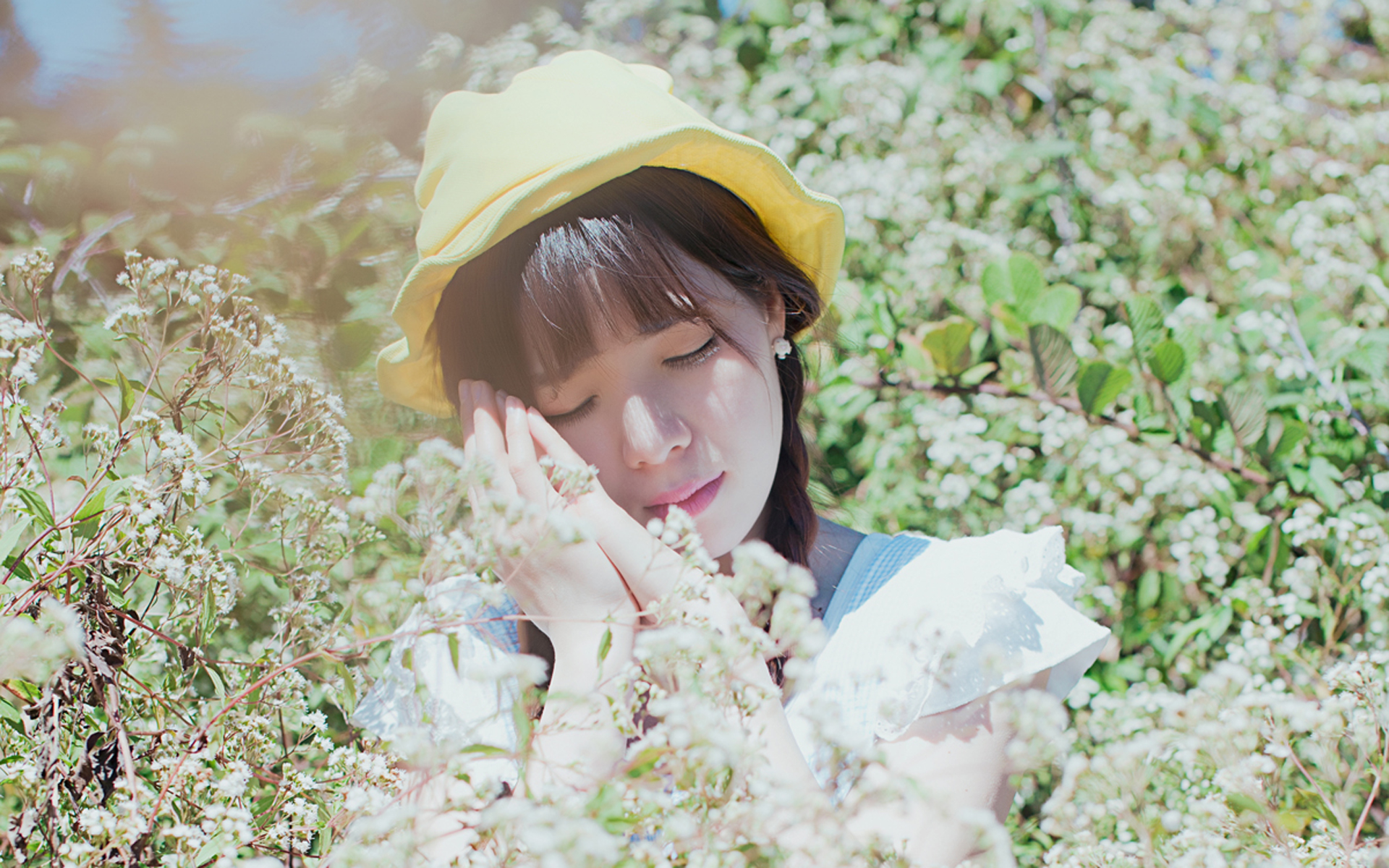 她的午后场景无码版
